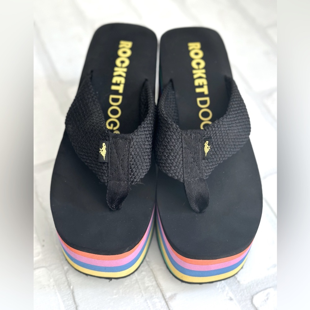 Rocket Dog rainbow platforms 🌈